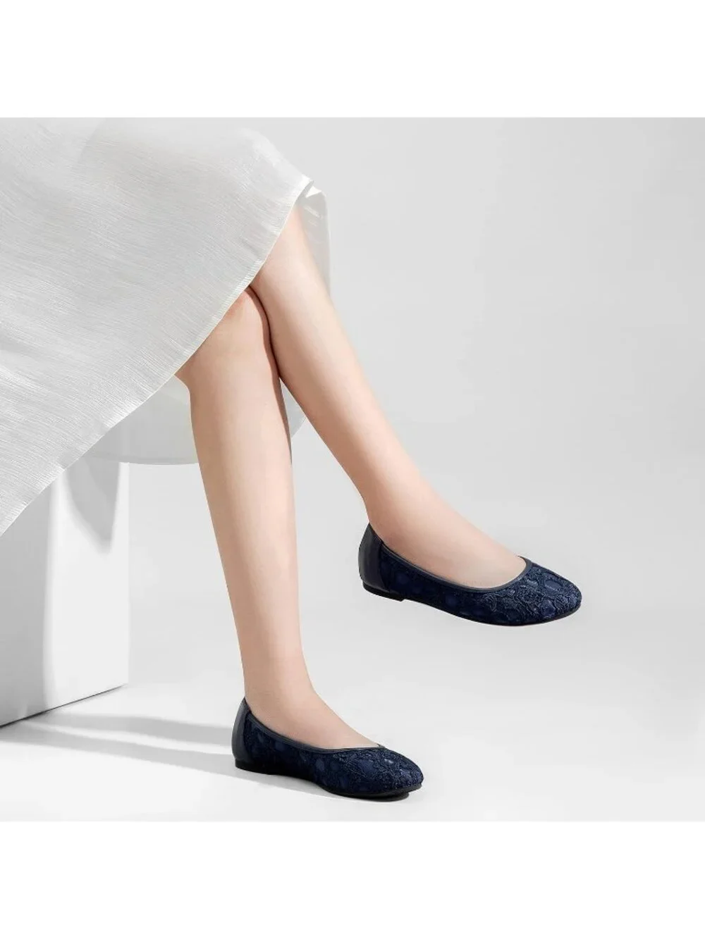 Women's Navy Blue Lining Lace Ballerina Flats Round Toe Slip on Floral Shoes